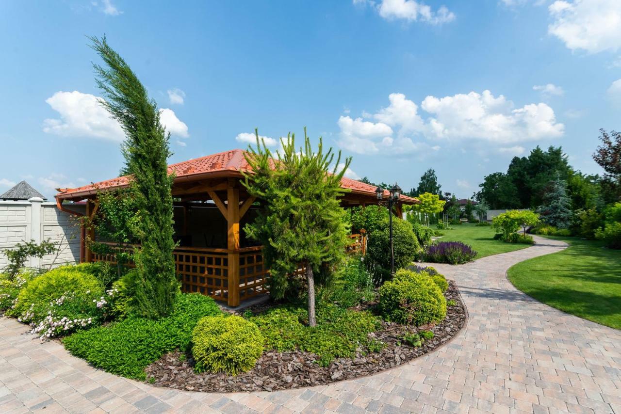 Villa Ephélia Dunajská Streda Exterior foto